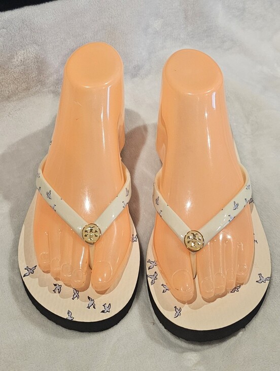 Tory Burch Shoes - Tory Burch Cream Flip Flop Sandals with Gold Medallion- Size 7-Very Lightly Used